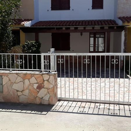 Casa Giovanna Porto Pino Exteriör bild