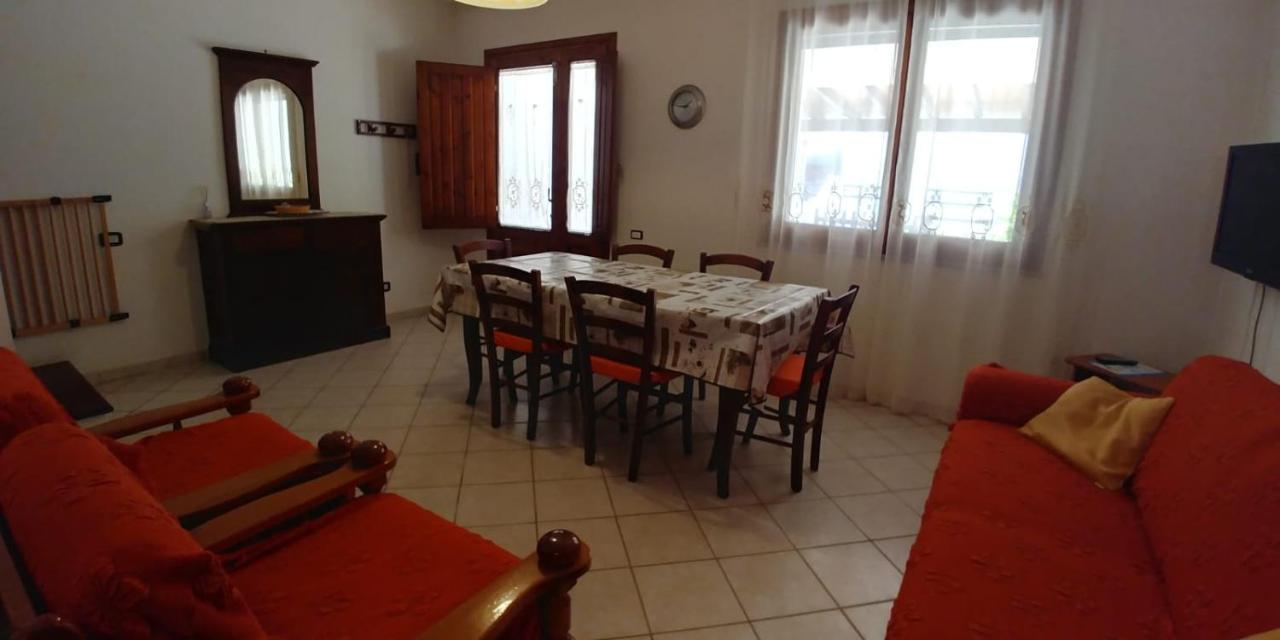 Casa Giovanna Porto Pino Exteriör bild