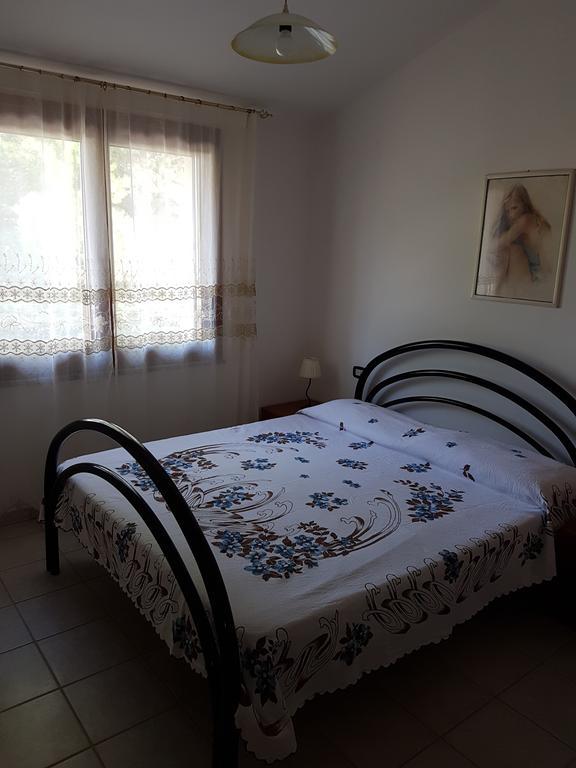 Casa Giovanna Porto Pino Exteriör bild