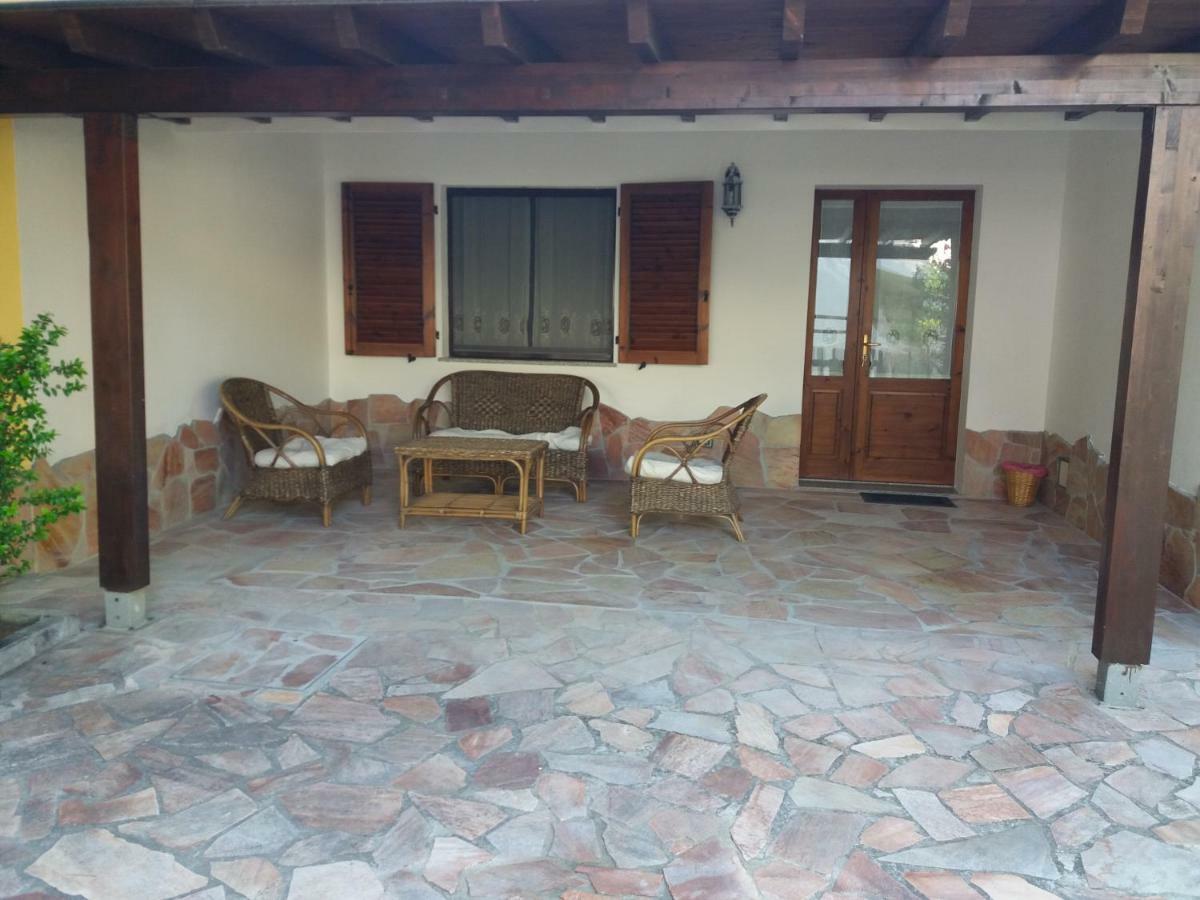 Casa Giovanna Porto Pino Exteriör bild